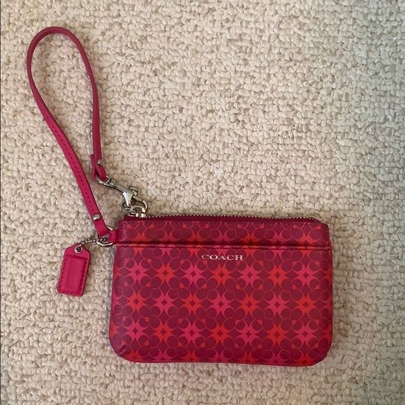 Coach wristlet - Picture 1 of 2